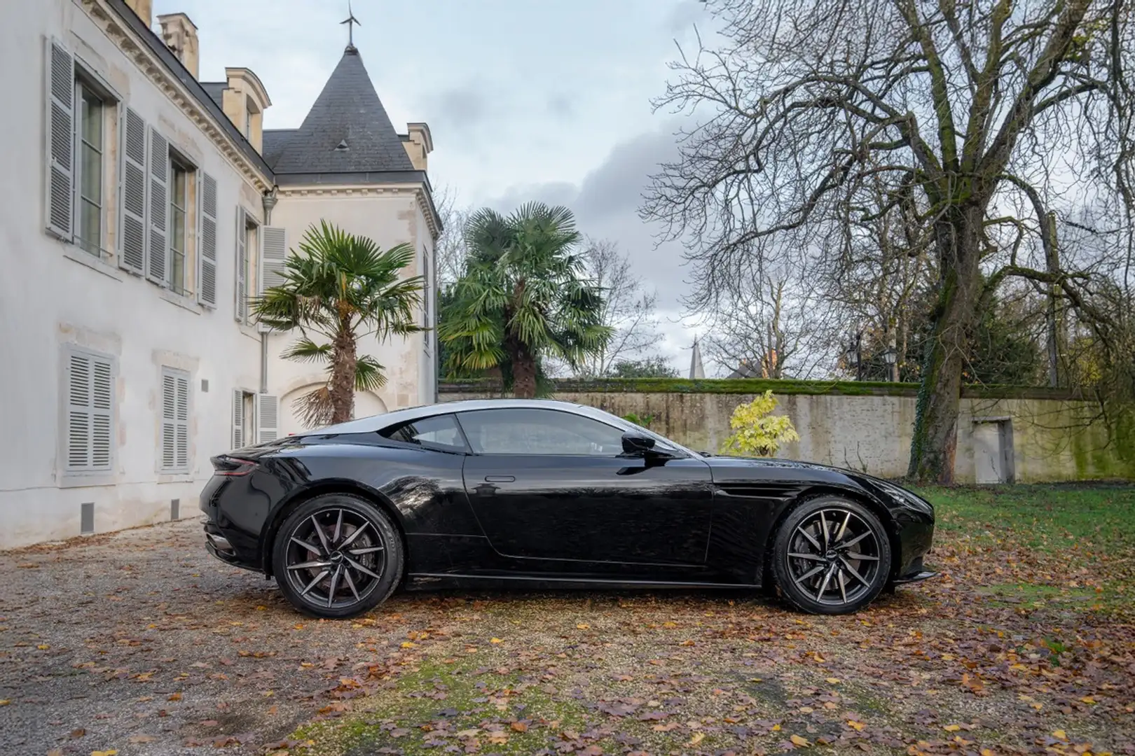 Aston Martin DB11 V8 4.0 510 cv Coupé - Garantie Aston Martin 07/202 Negro - 2