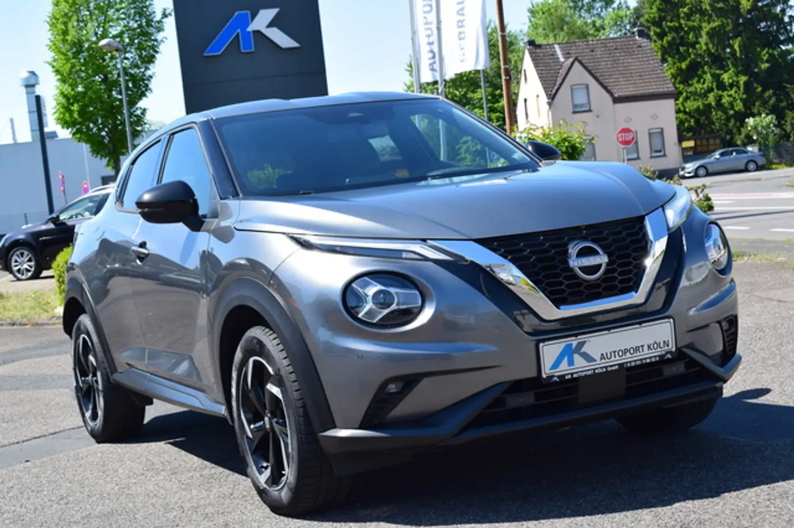 Nissan Juke N-Connecta *Navi/Kamera/Winterpaket* Grau - 1