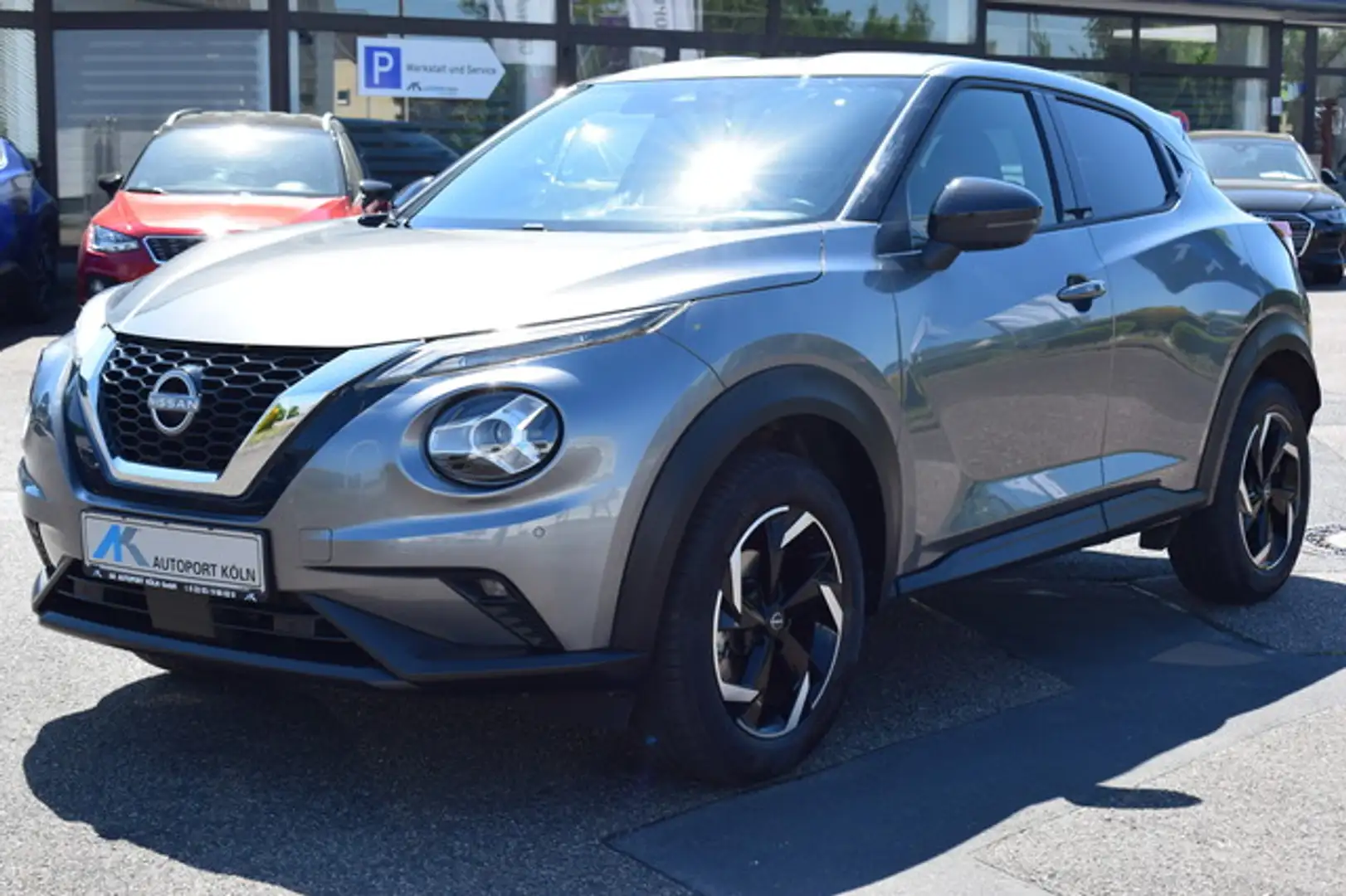 Nissan Juke N-Connecta *Navi/Kamera/Winterpaket* Grau - 2