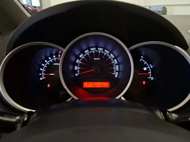 Kia Venga view 15