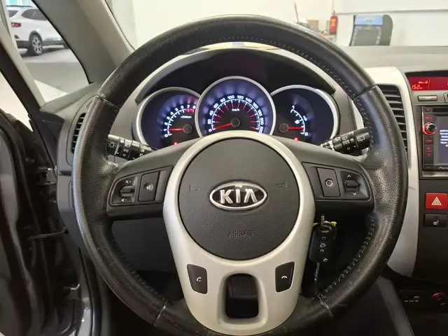Kia Venga view 13