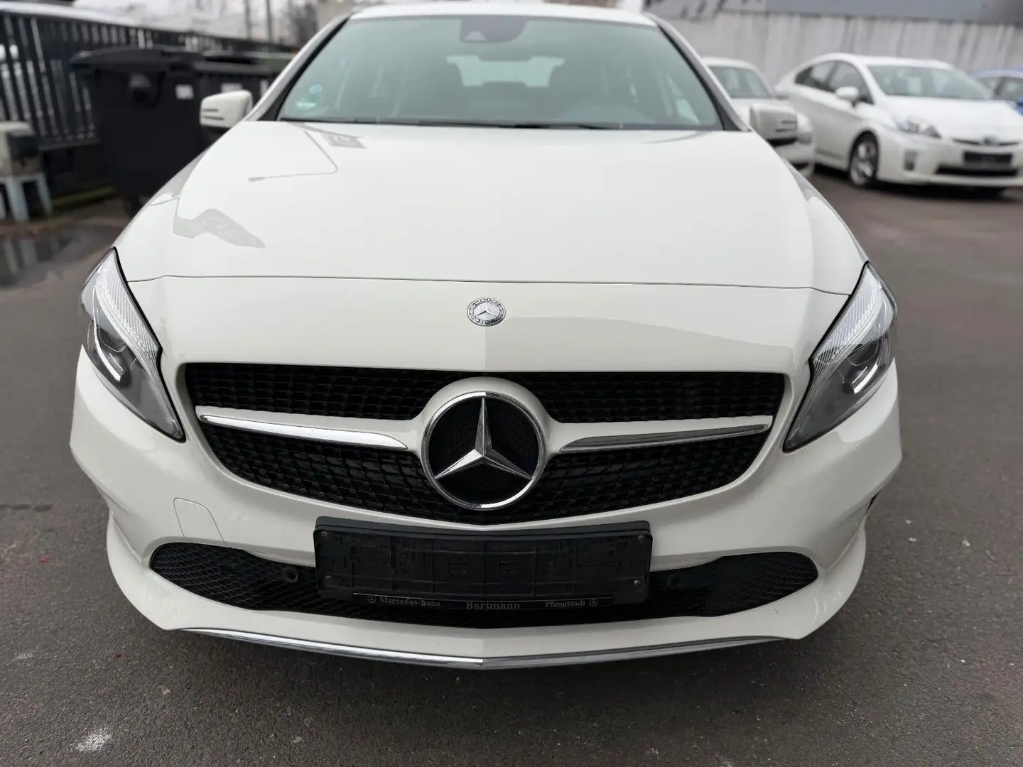Mercedes-Benz A 180 BlueEfficiency*Temp*Lichtpaket* Weiß - 2