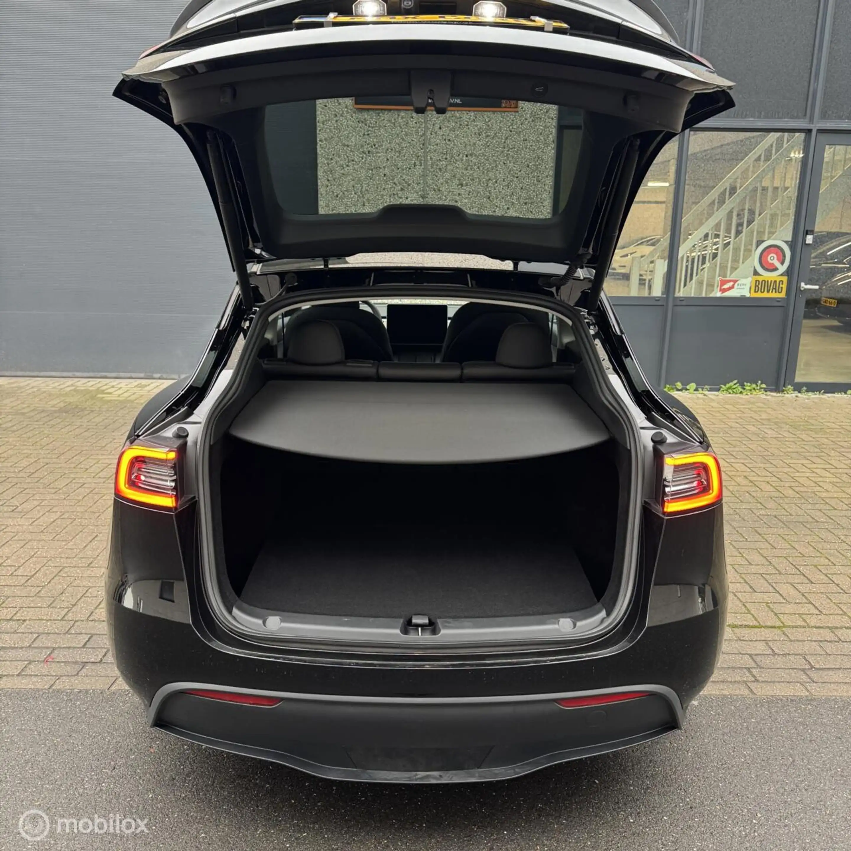 Tesla Model Y PREMIUM LFP + MMX PACK + IAP + 20" +SOH96.3% — photo 18