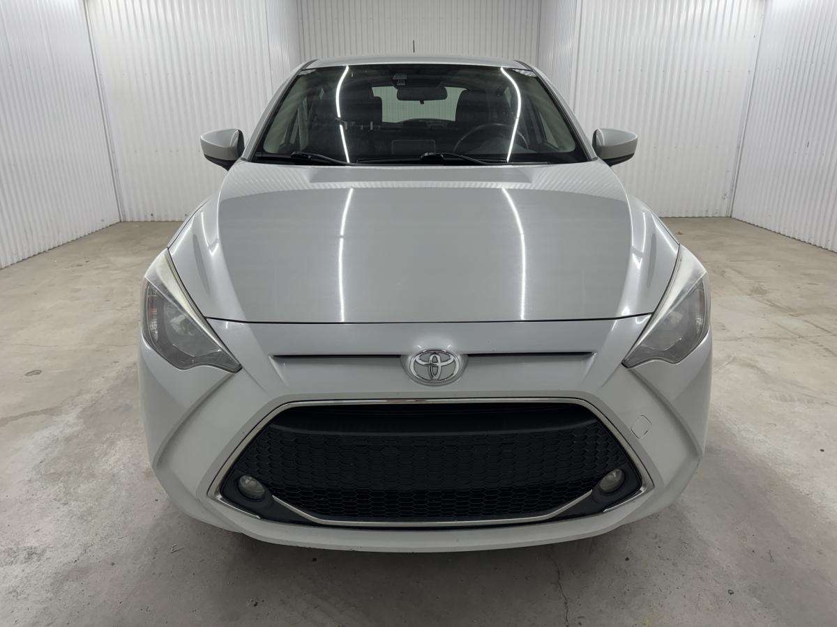 2020 Toyota Yaris XLE Mags A/C Caméra — снимка 1