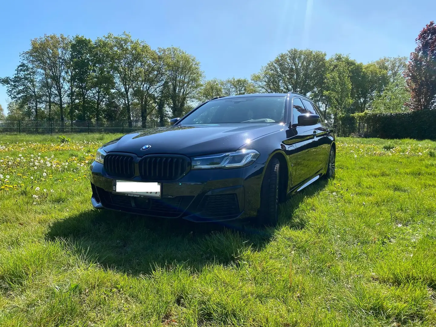 BMW 530 BMW PREMIUM SELECTION 530e xDrive touring Full! Blauw - 1