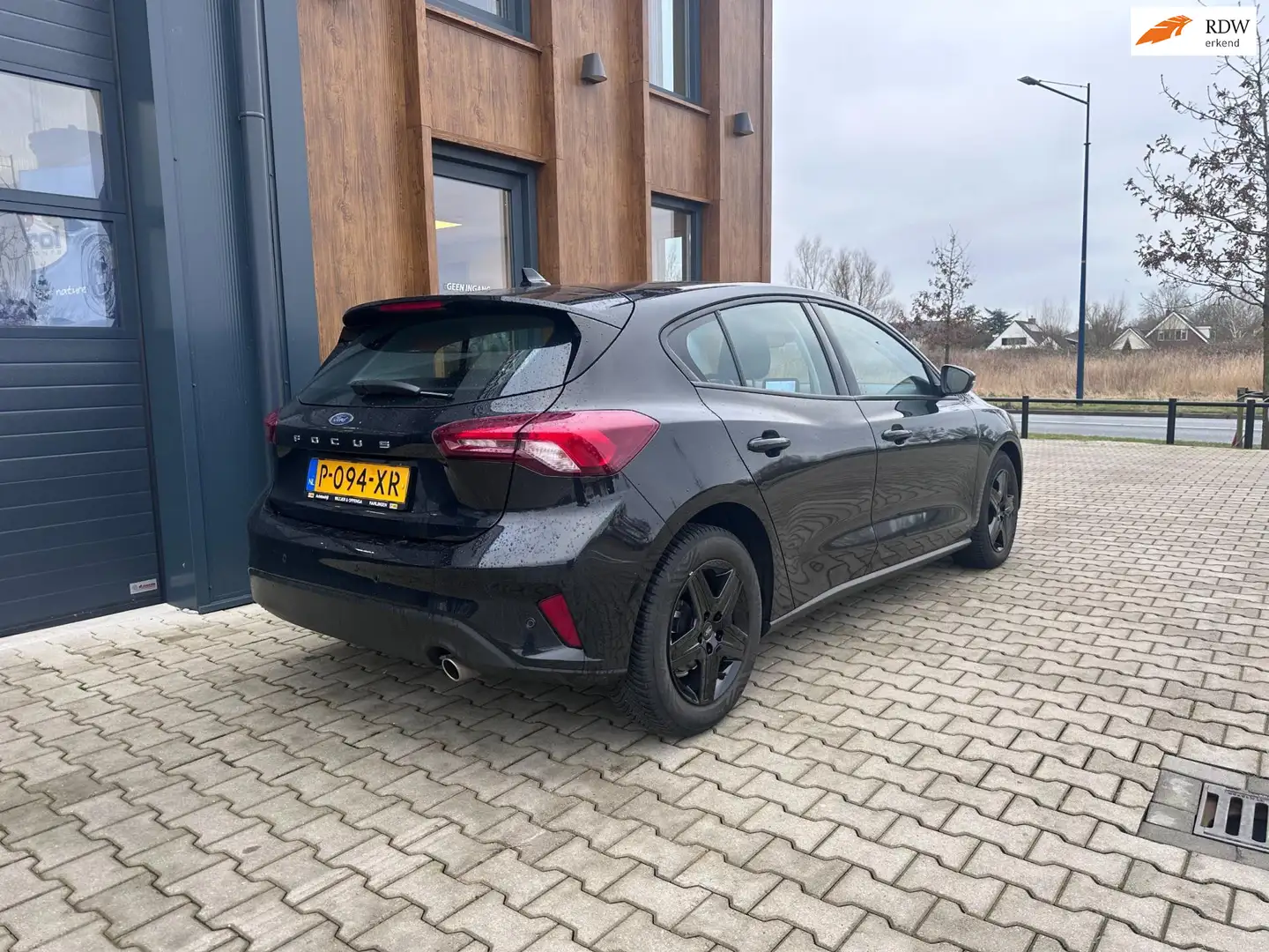 Ford Focus 1.0 EcoBoost Connected navigatie, carplay Noir - 1
