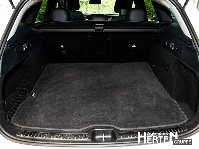 Mercedes-Benz GLC view 15