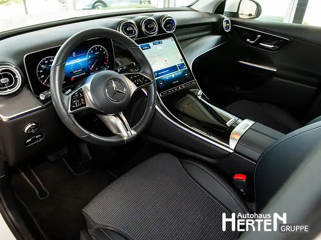 Mercedes-Benz GLC view 8