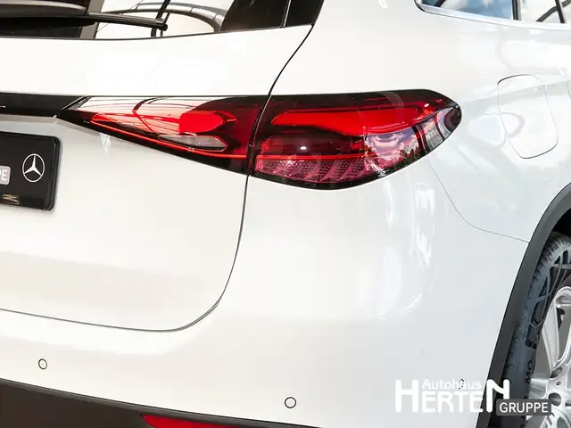 Mercedes-Benz GLC view 14