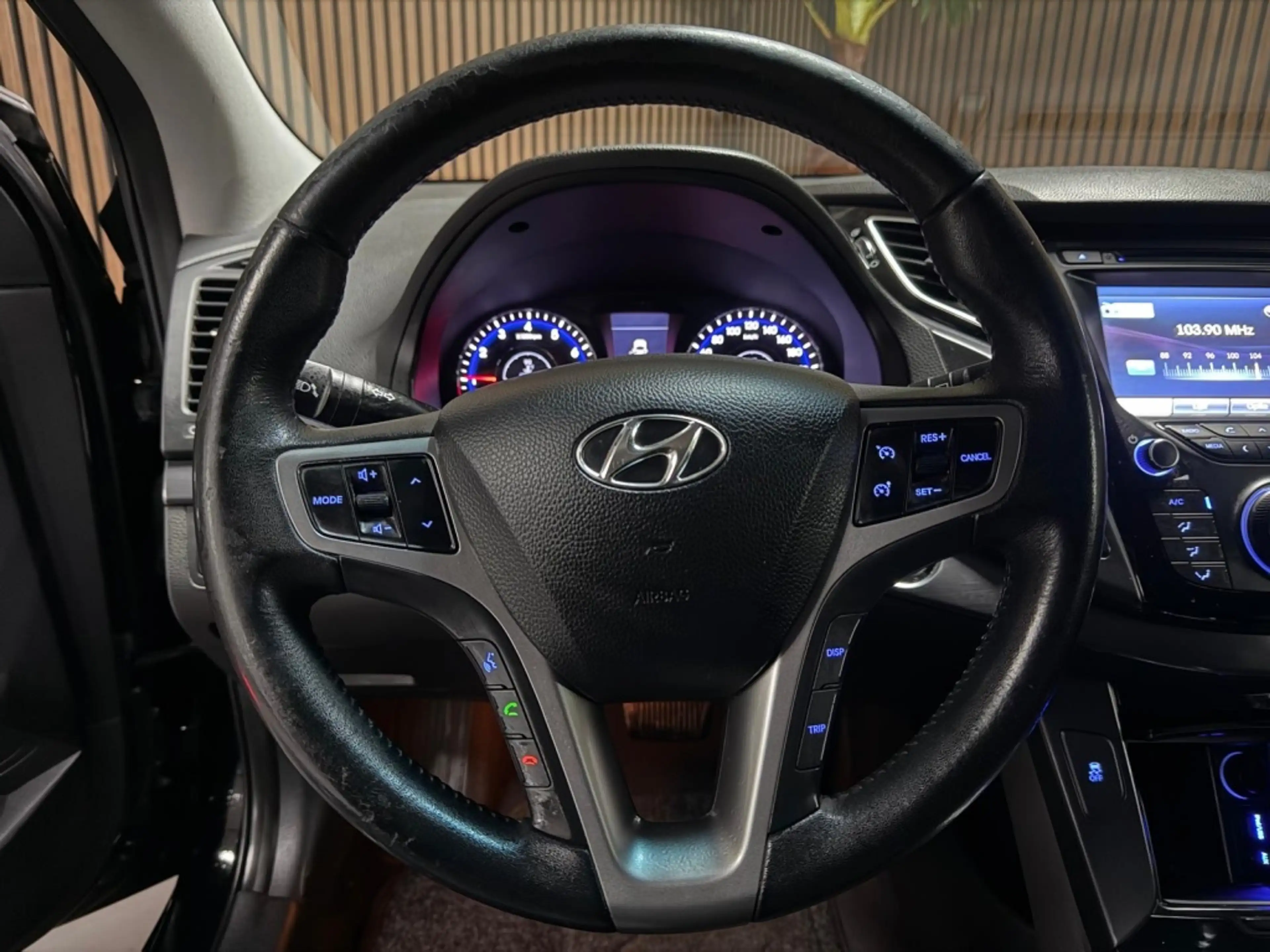 Hyundai i40 Wagon 2.0 GDI i-Vision — photo 9