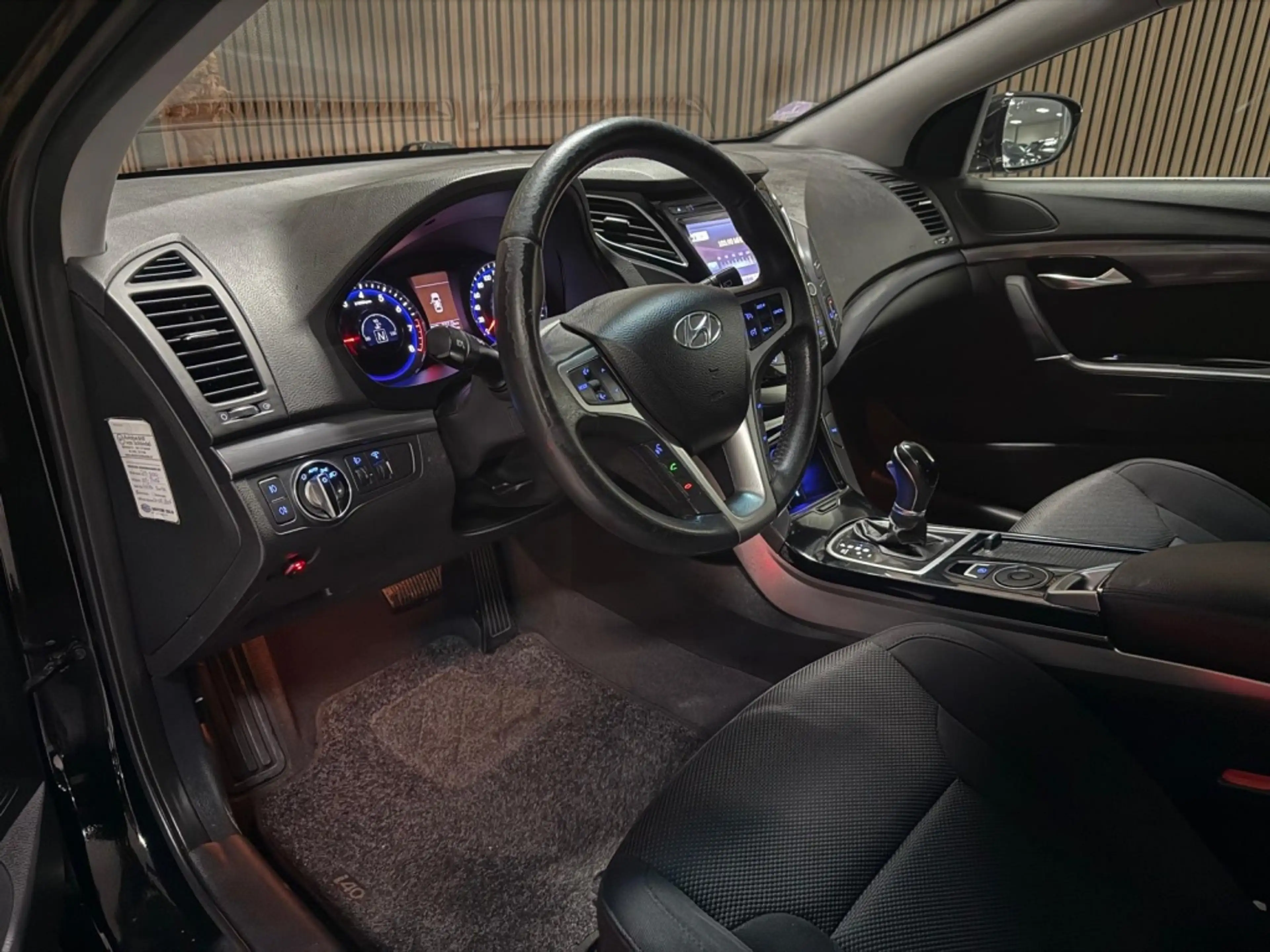 Hyundai i40 Wagon 2.0 GDI i-Vision — photo 8