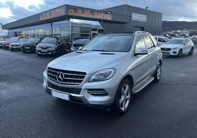 Mercedes-Benz ML 250 M/ML Mercedes 250 BLUETEC SPORT 7G-TRONIC %2B