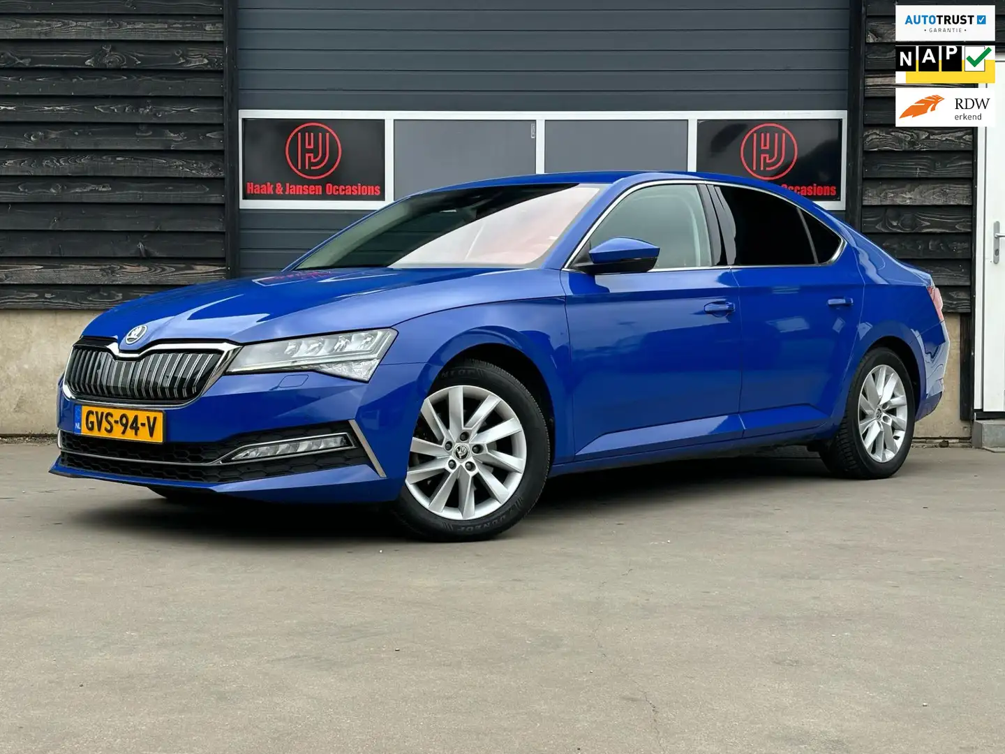 Skoda Superb 1.4 TSI iV - Acc - Lane - Carplay - Camera Azul - 1