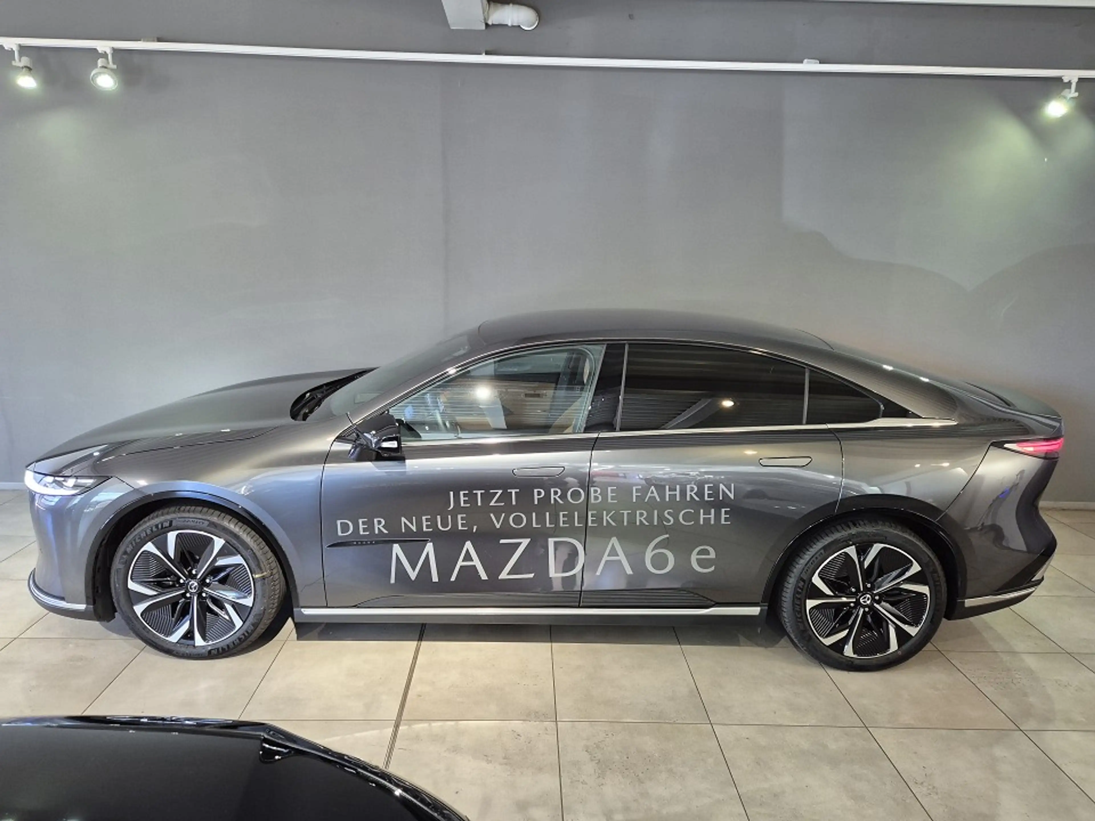 Mazda 6e 5HB EV 258ps 1AT RWD Takumi Plus — photo 3