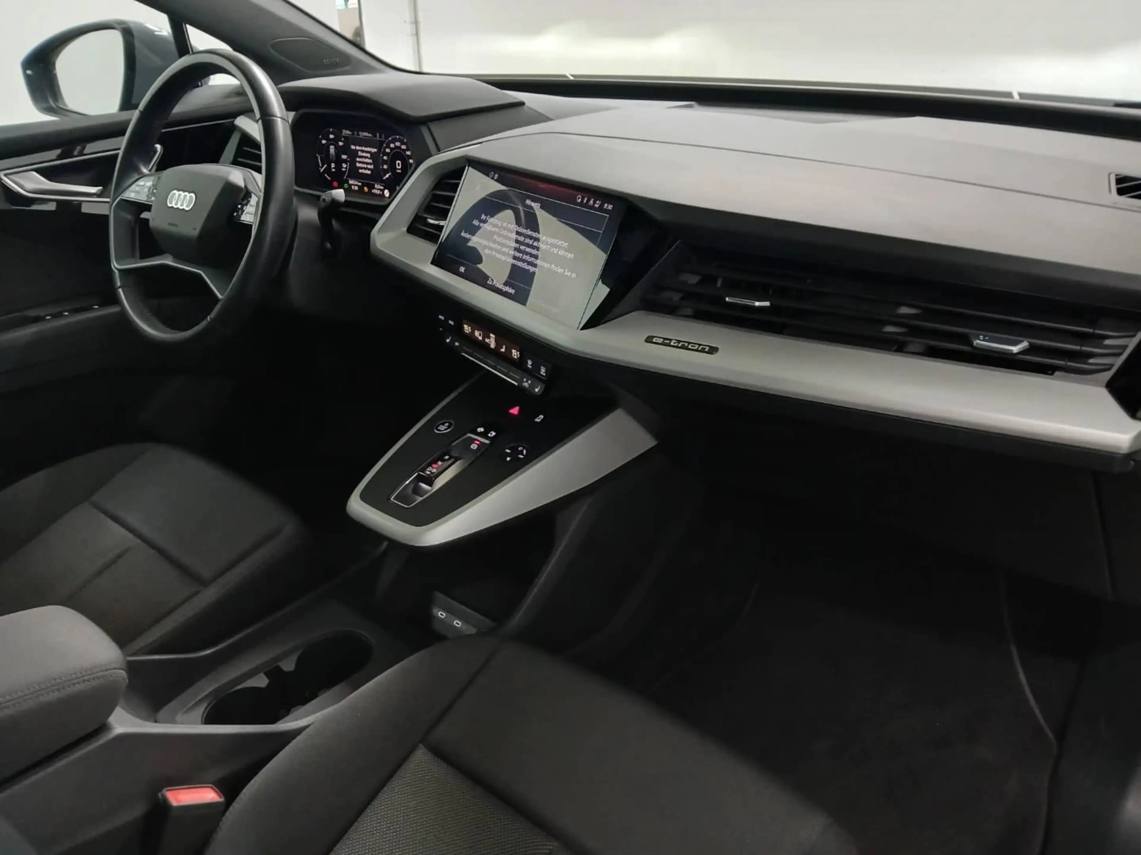 Audi Q4 e-tron 45 quattro 82kWh AHK Sonos Navi Kamera — photo 8