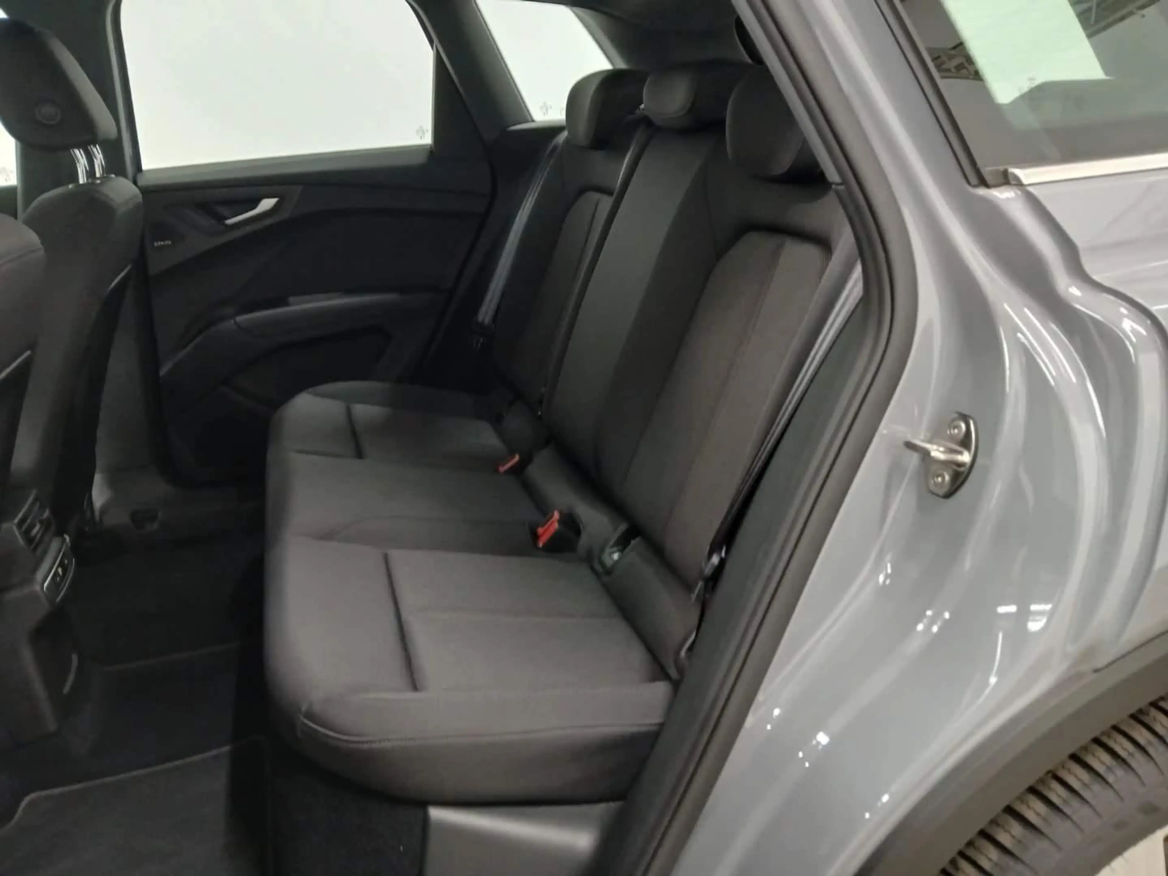 Audi Q4 e-tron 45 quattro 82kWh AHK Sonos Navi Kamera — photo 10