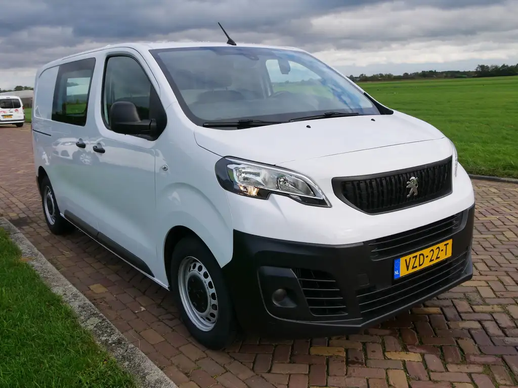 Peugeot Expert 2023 из Европы — купить под ключ