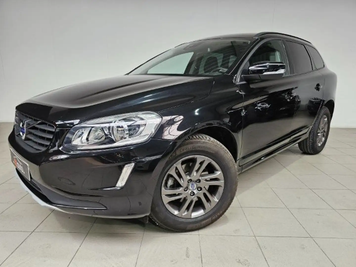 Volvo XC60 2.0 D3 Чорний - 2