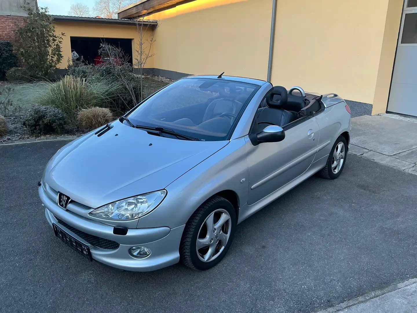 Peugeot 206 206 CC CC 110 Automatik Platinum Silber - 1