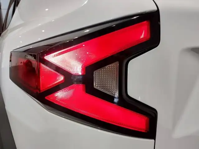 Dacia Duster view 8