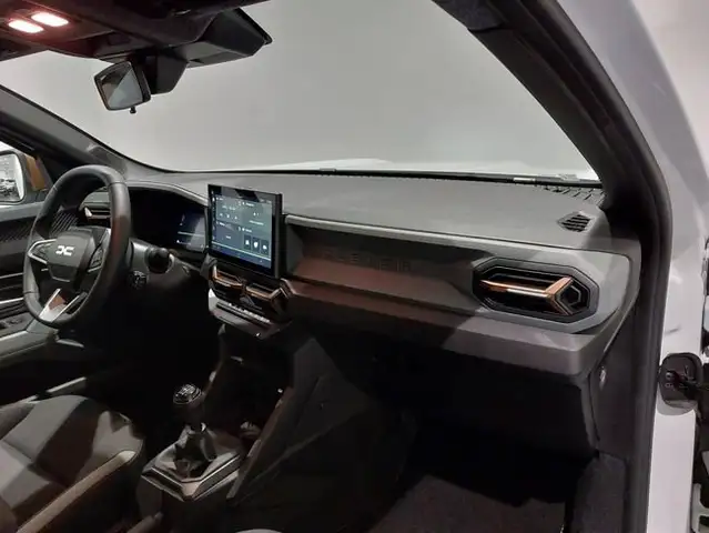 Dacia Duster view 16