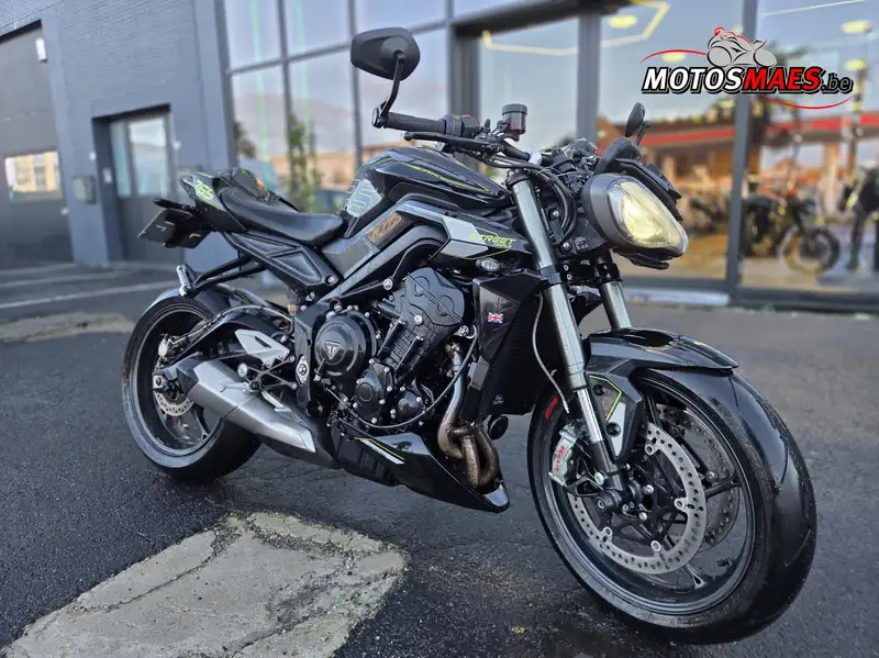 Triumph Street Triple RS - foto 2