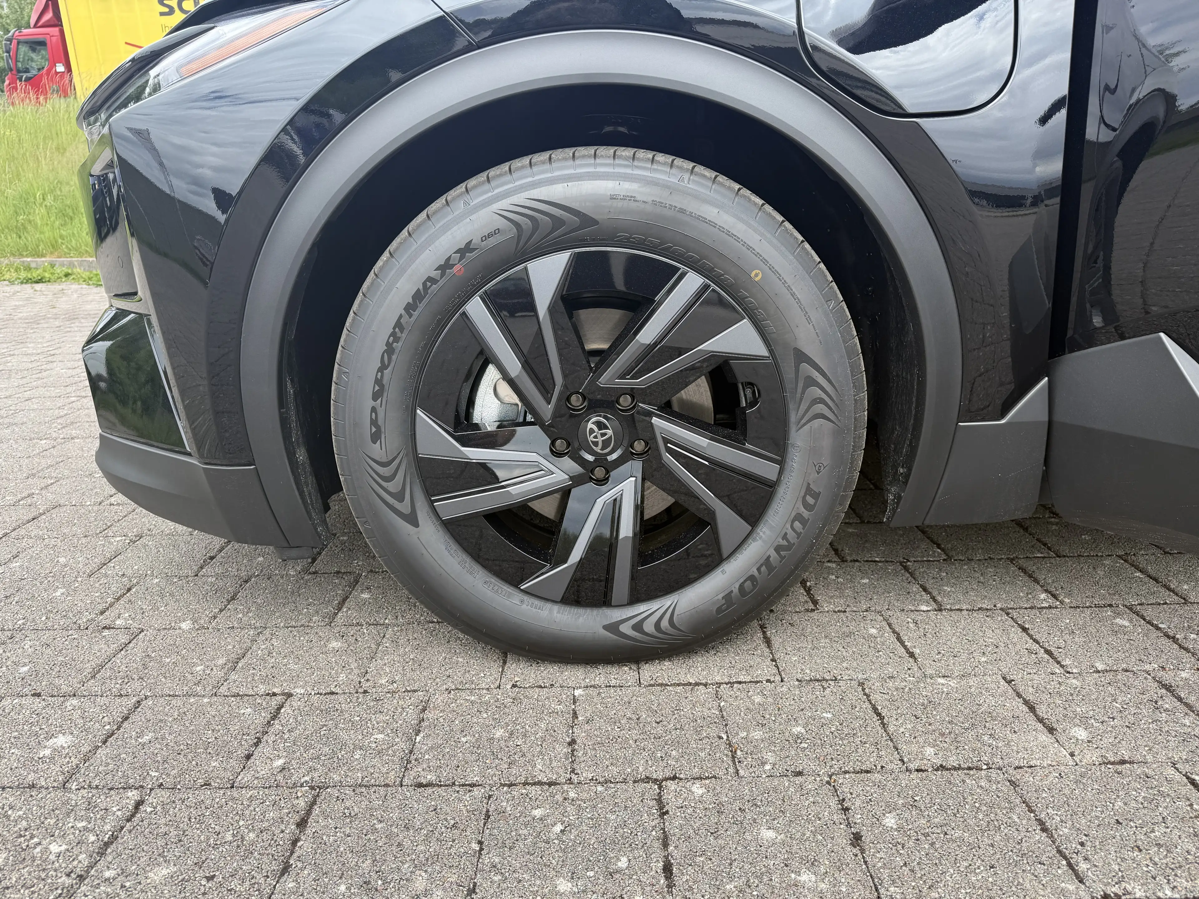Toyota C-HR+ Teamplayer Alu 18Zoll Metallic LED Keyless Kamera — photo 14