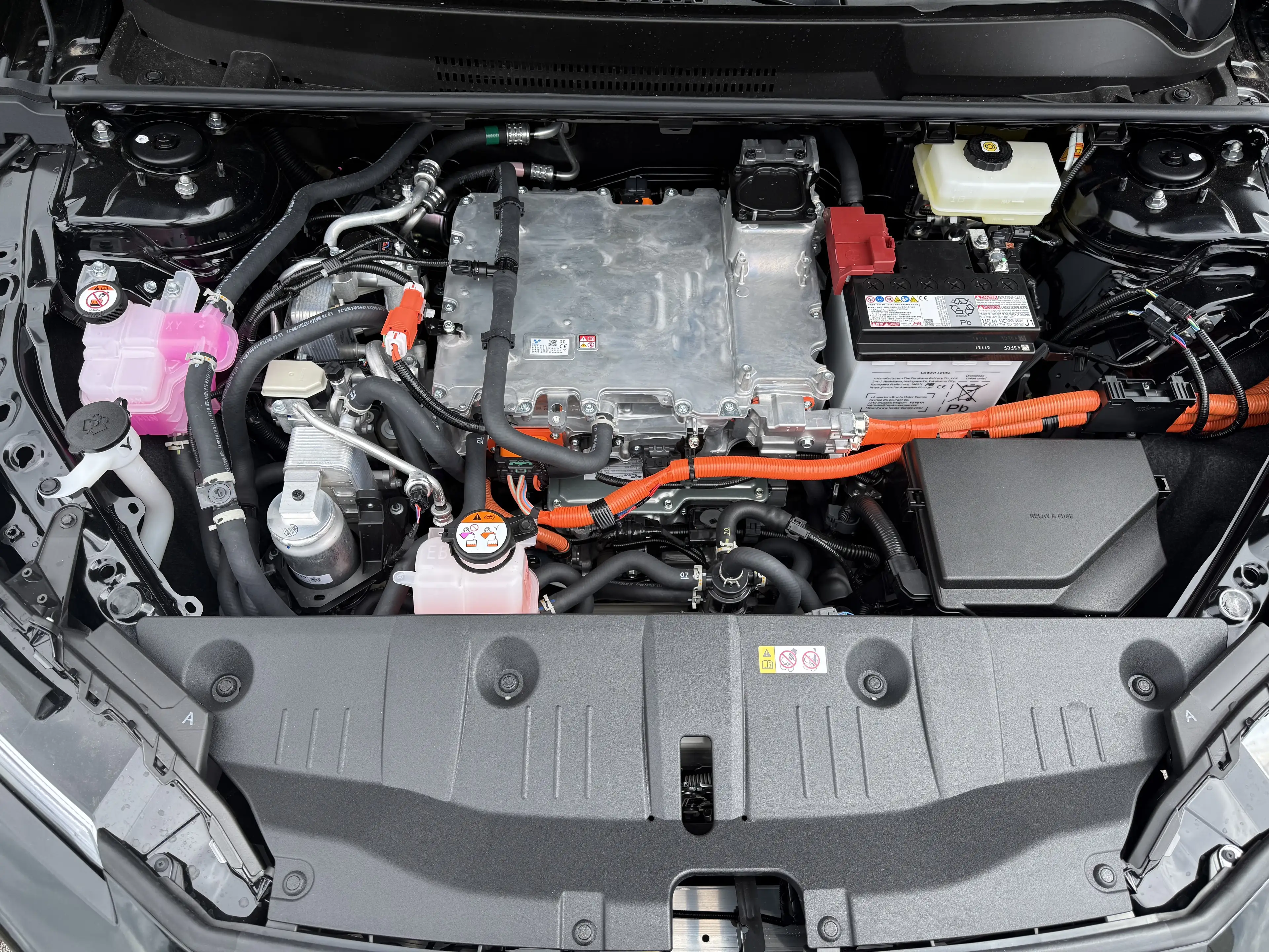 Toyota C-HR+ Teamplayer Alu 18Zoll Metallic LED Keyless Kamera — photo 15