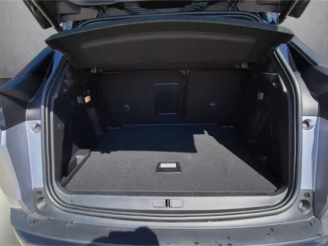 Peugeot 3008 view 7