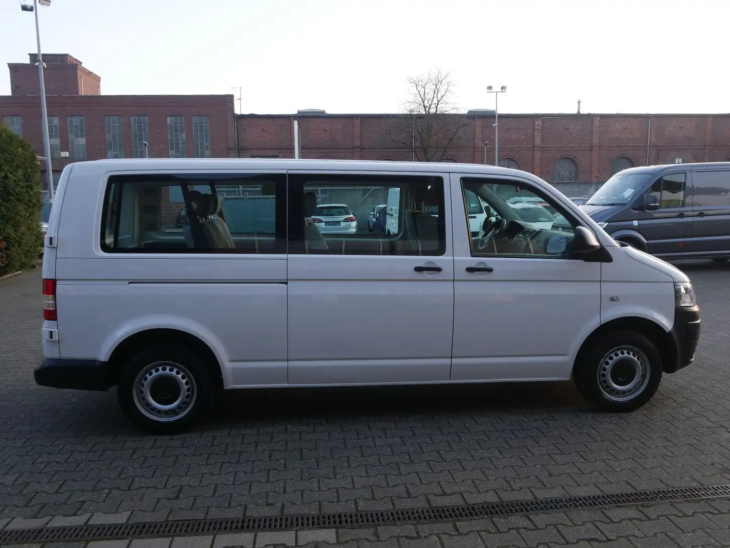 Volkswagen T5 Transporter T5 2.0 TDI Kombi lang Klima 8 Sitze Weiß - 2
