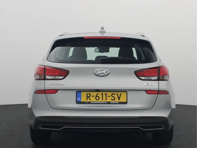 Hyundai i30 view 4