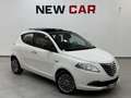 Lancia Ypsilon 1.2 69 CV 5 porte S&S Platinum Wit - thumbnail 2