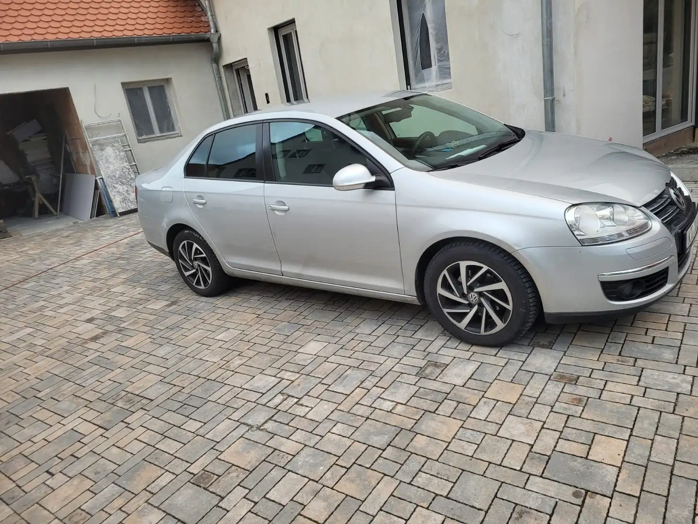 Volkswagen Jetta 1.6 United - 1