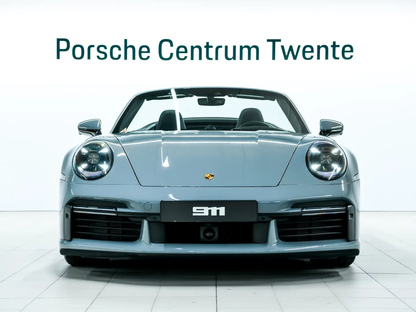 Porsche 992 Turbo S Cabriolet Grijs - 2