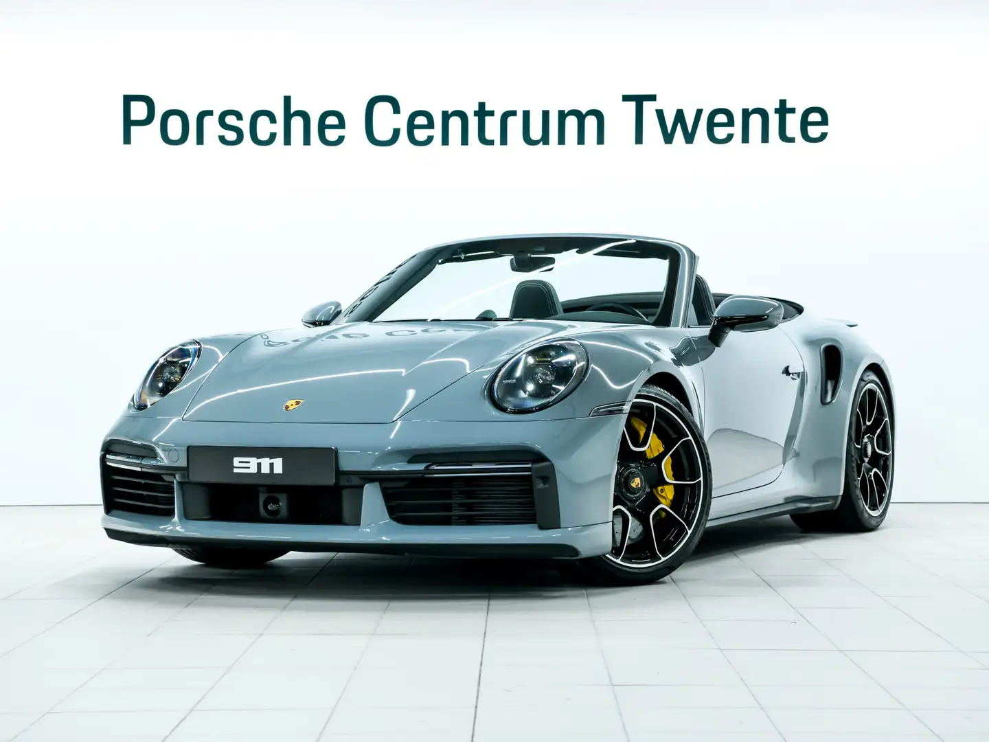 Porsche 992 Turbo S Cabriolet Grijs - 1