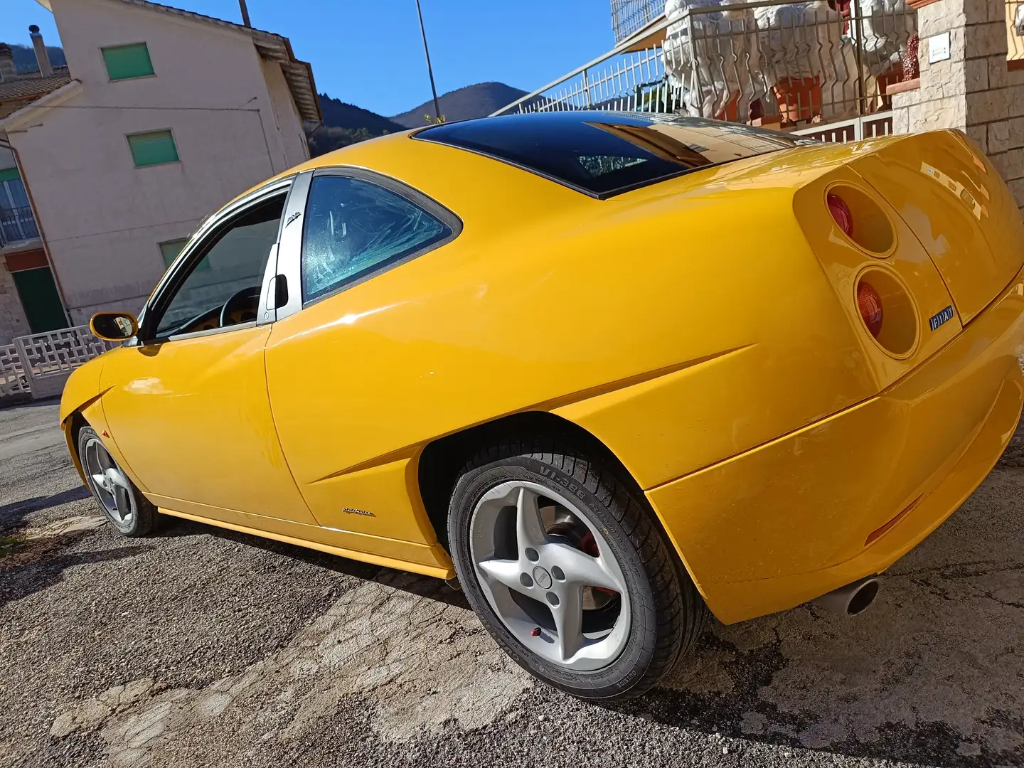 Fiat Coupe Coupe 1.8 16v c/abs,AC,CL my 99 Жовтий - 2
