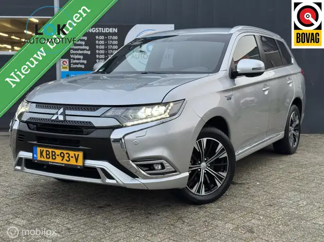 Mitsubishi Outlander 2.4 PHEV Instyle 360CAMERA|KEYLESS|LEDER