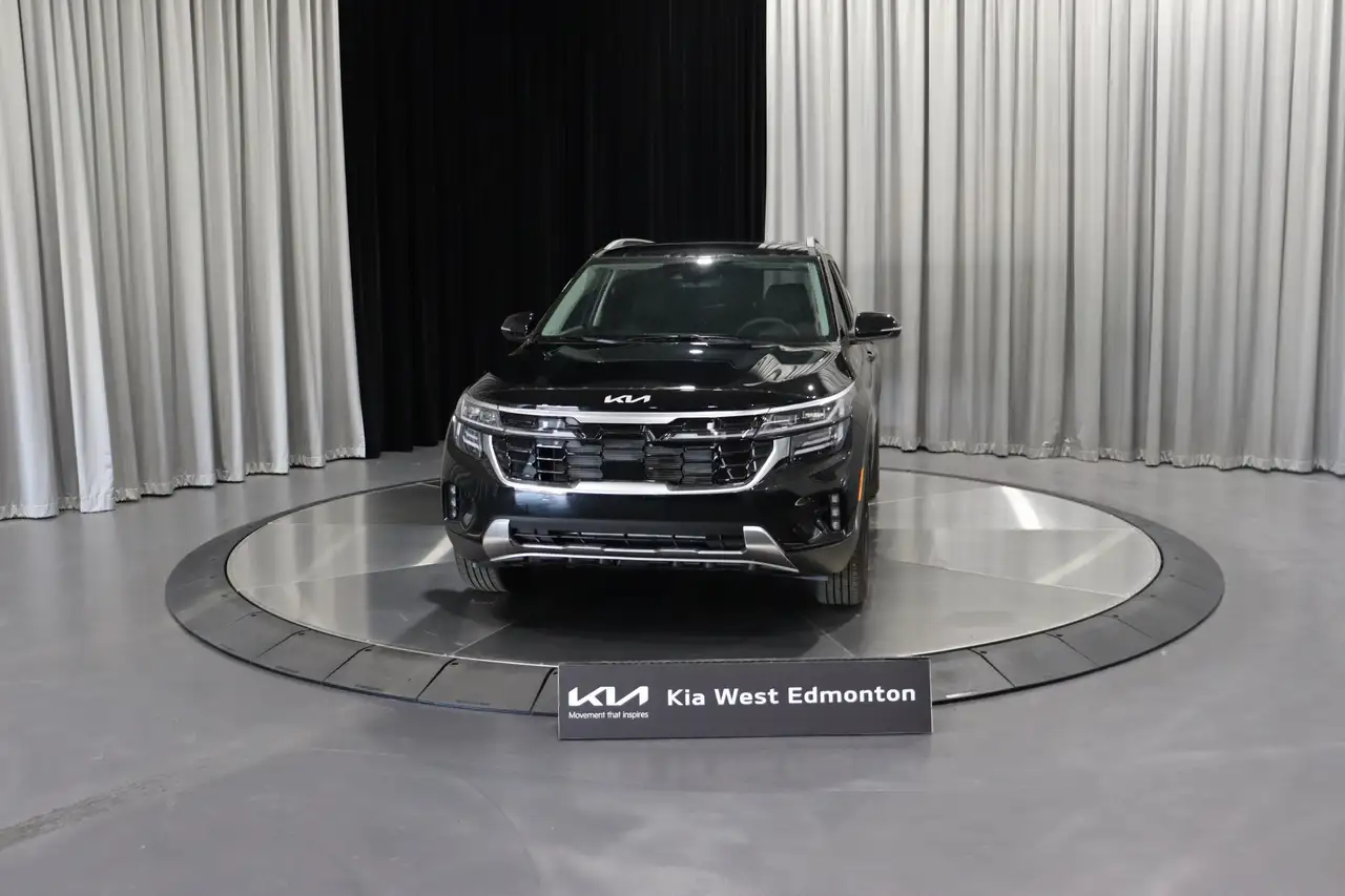 Kia Seltos снимка Kia Seltos