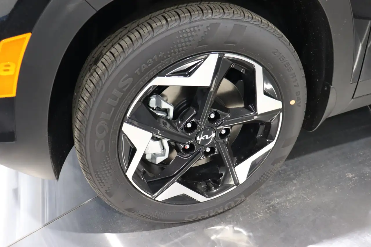 Kia Seltos снимка Kia Seltos