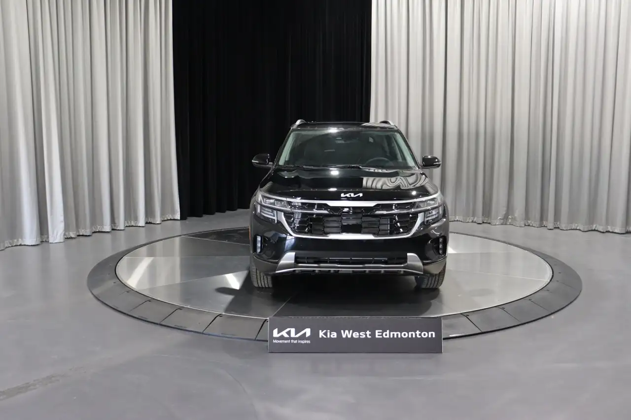 Kia Seltos снимка Kia Seltos
