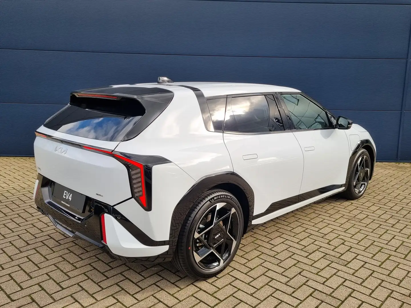 Kia EV4 81,4 kWh 204PK GT-Line Business Edition | Navigati Wit - 2