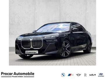 d xDrive M Sport SkyPano DA Prof PA Prof B&W