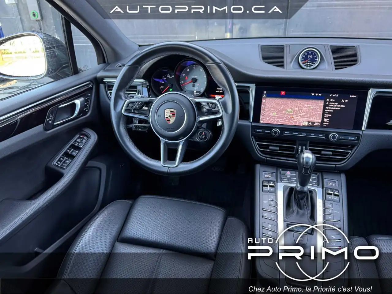 Porsche Macan снимка Porsche Macan
