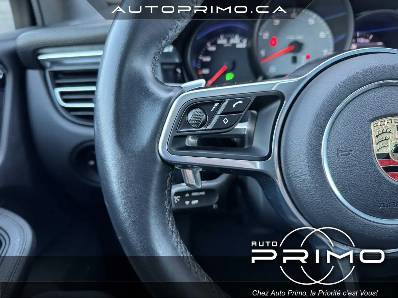 Porsche Macan снимка Porsche Macan