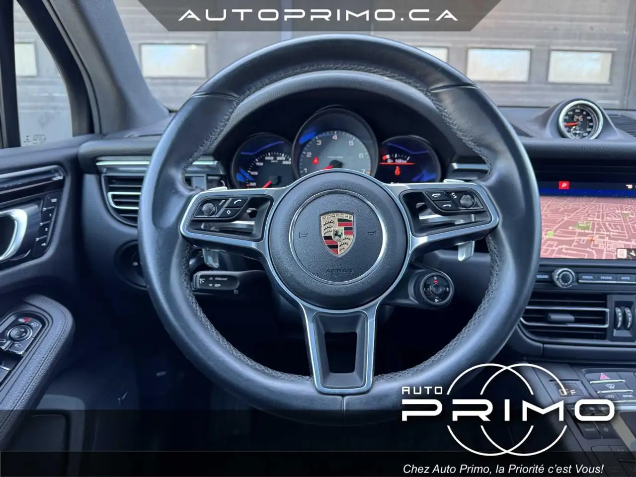 Porsche Macan снимка Porsche Macan