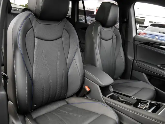 Volkswagen Tiguan view 6