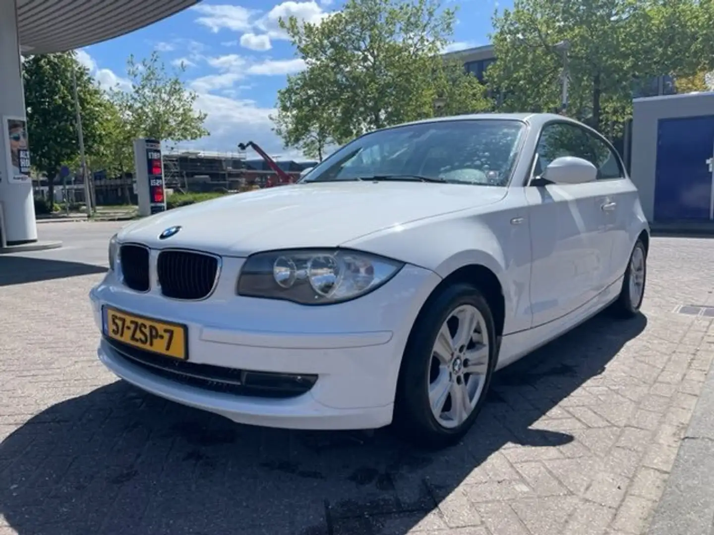 BMW 118 118 118i High Executive Wit - 1