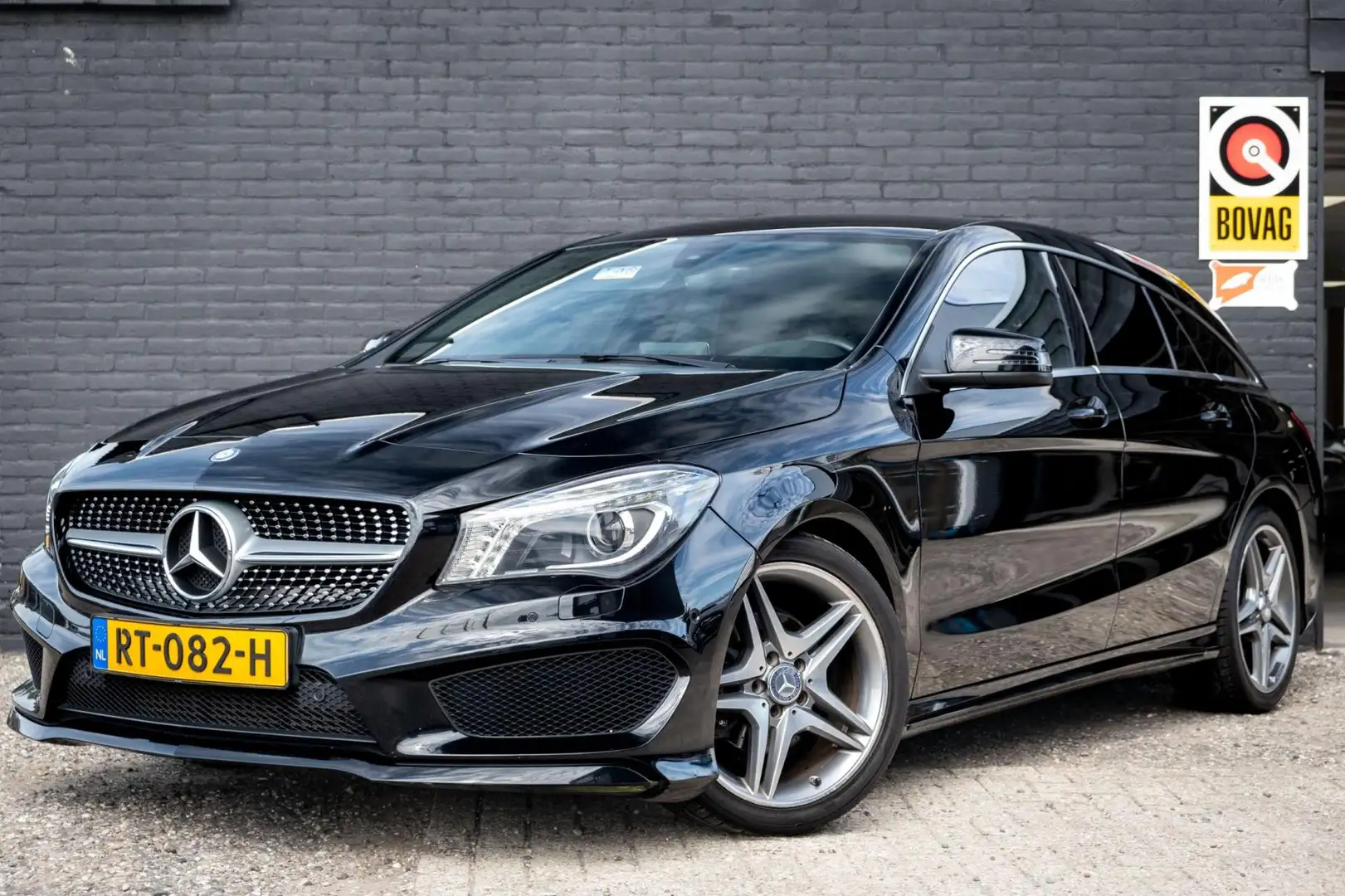 Mercedes-Benz CLA 180 Shooting Brake AMG | NAVI | Stoelverwarming Zwart - 1
