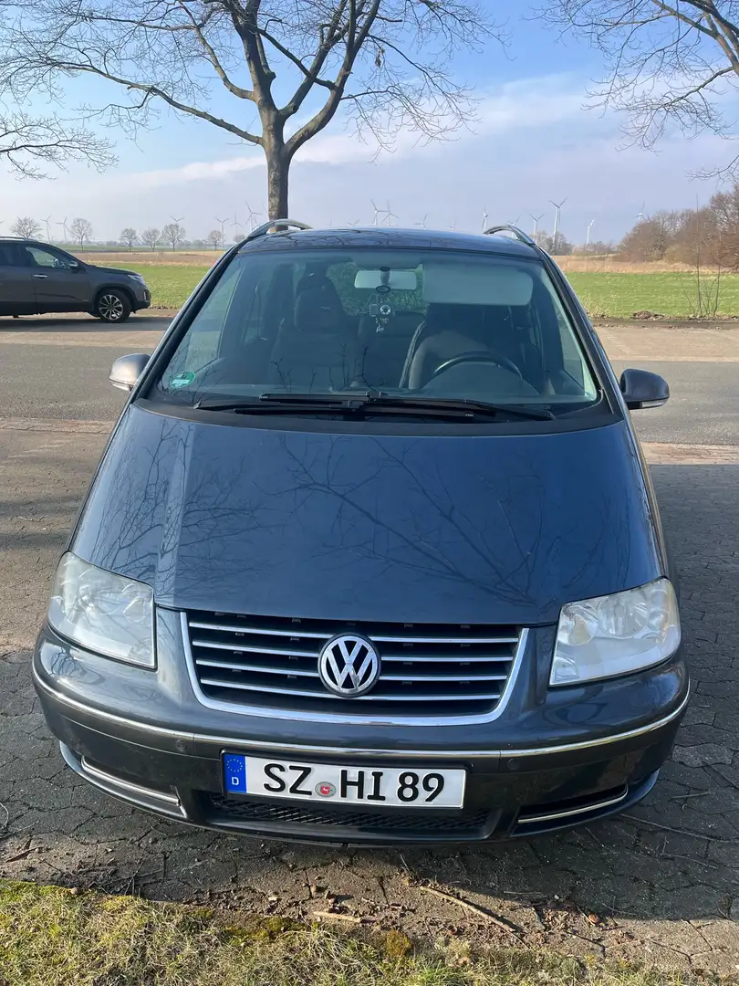 Volkswagen Sharan 1.9 TDI Goal Grau - 1