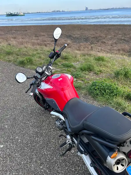Yamaha MT-03 - foto 6